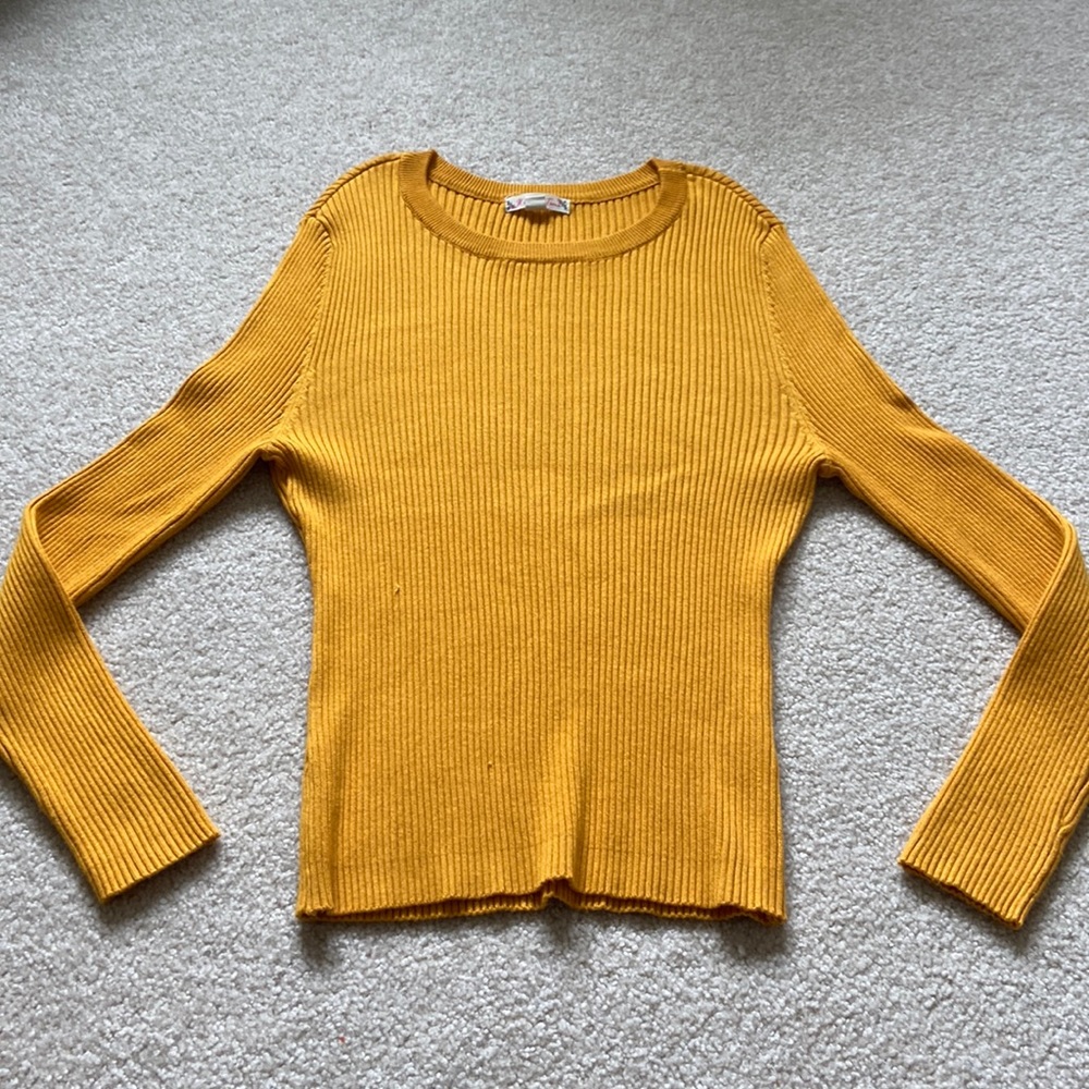yellow sweater